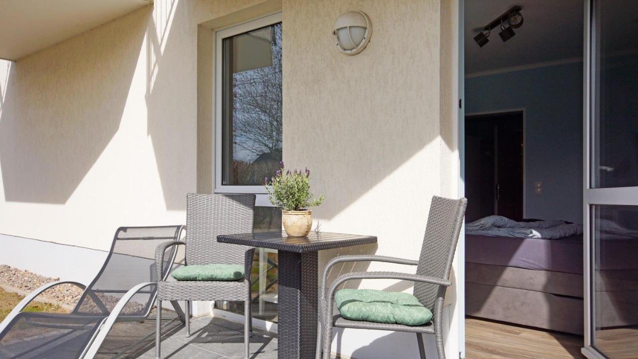 F-1010 Strandhaus Moenchgut Bed&Breakfast Dz 27 Terrasse, Strandnah, Inkl Fruehstueck Lobbe Exterior photo